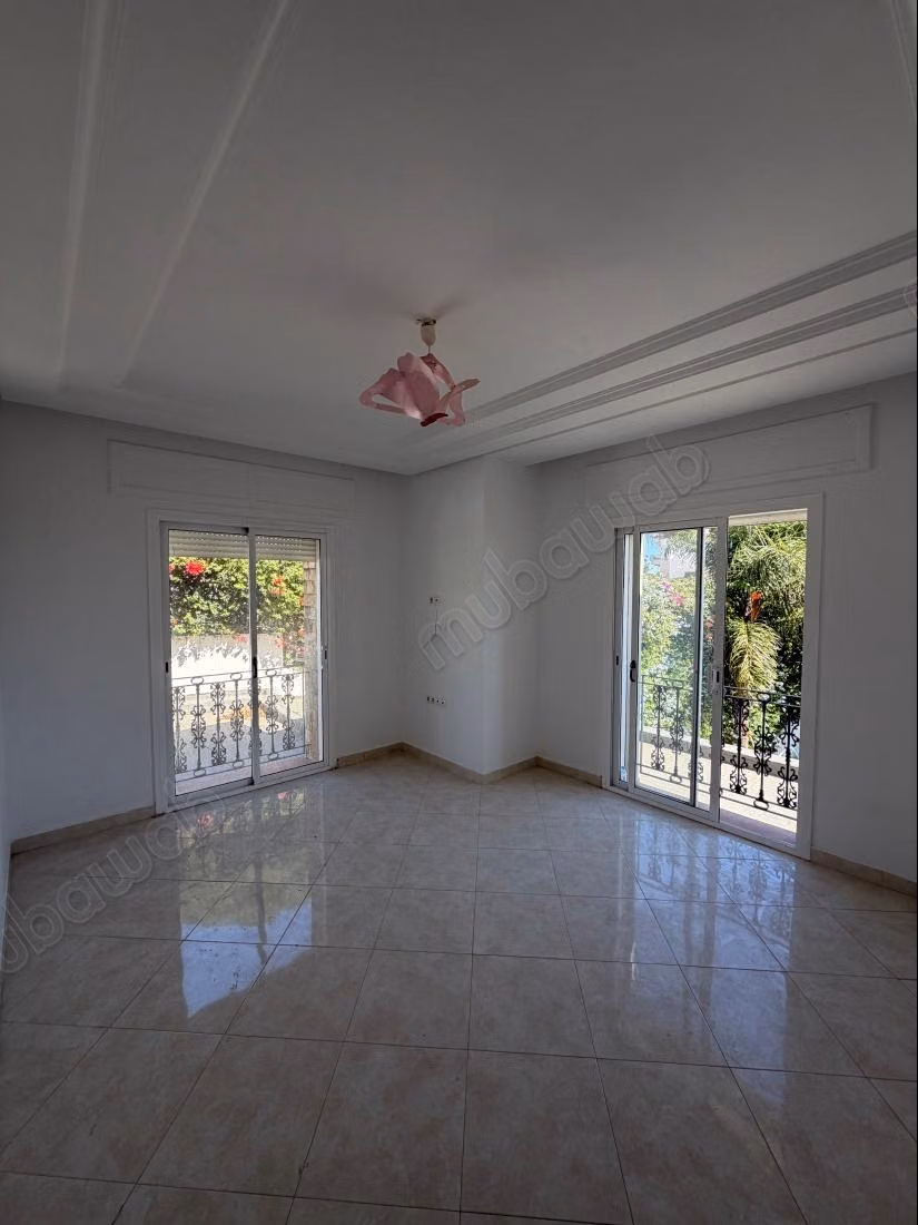 3-bedroom apartment for rent located in Jbel Kbir