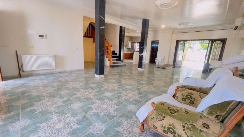 À louer S4 avec jardin à Baraket Essahel