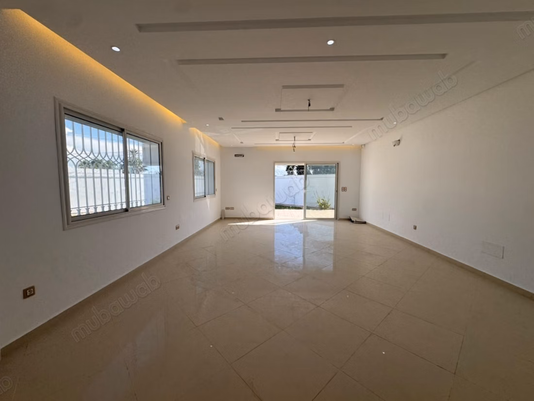 Villa padronale nuova con piscina – Soukra