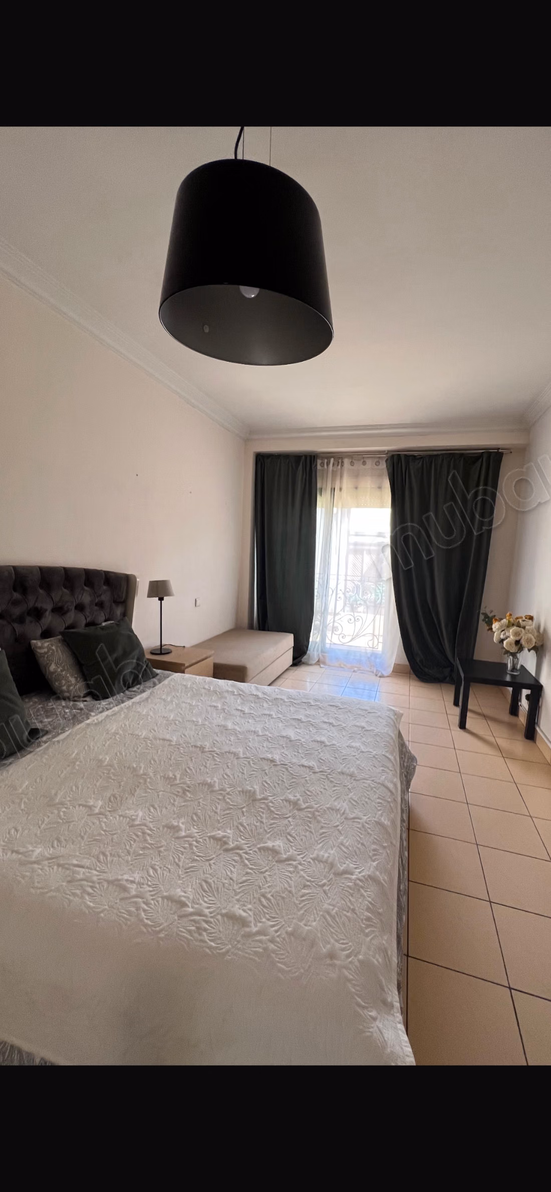 Sale of a beautiful apartment in Guéliz. 2 beautiful bedrooms. Concierge service, air conditioning