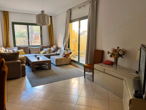 Sale of a beautiful apartment in Guéliz. 2 beautiful bedrooms. Concierge service, air conditioning