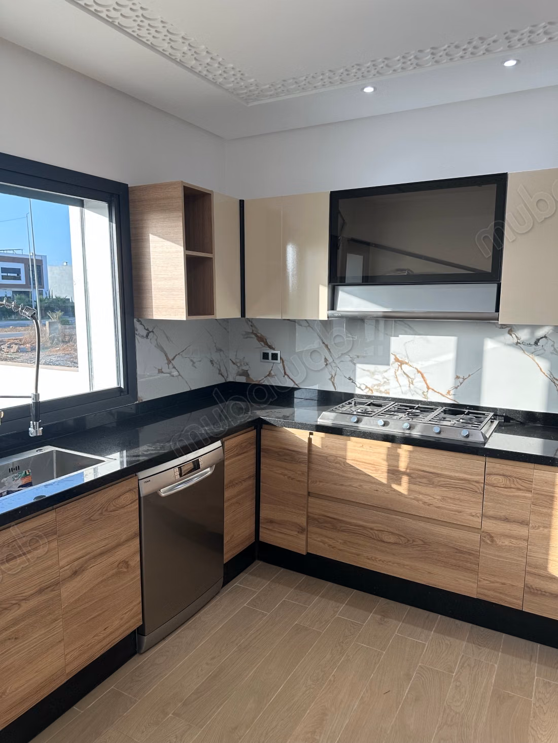 Villa di alta classe in vendita a Petit val d’or Harhoura. Superficie totale di 212 m². Giardino e terrazza