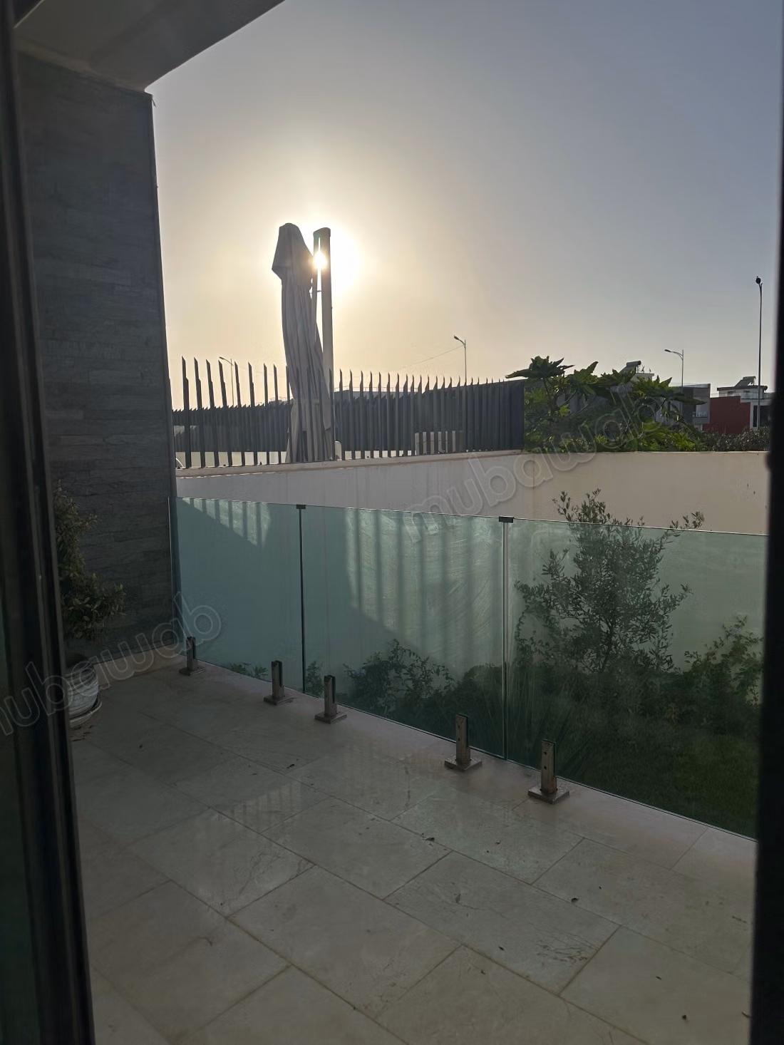Villa di alta classe in vendita a Petit val d’or Harhoura. Superficie totale di 212 m². Giardino e terrazza