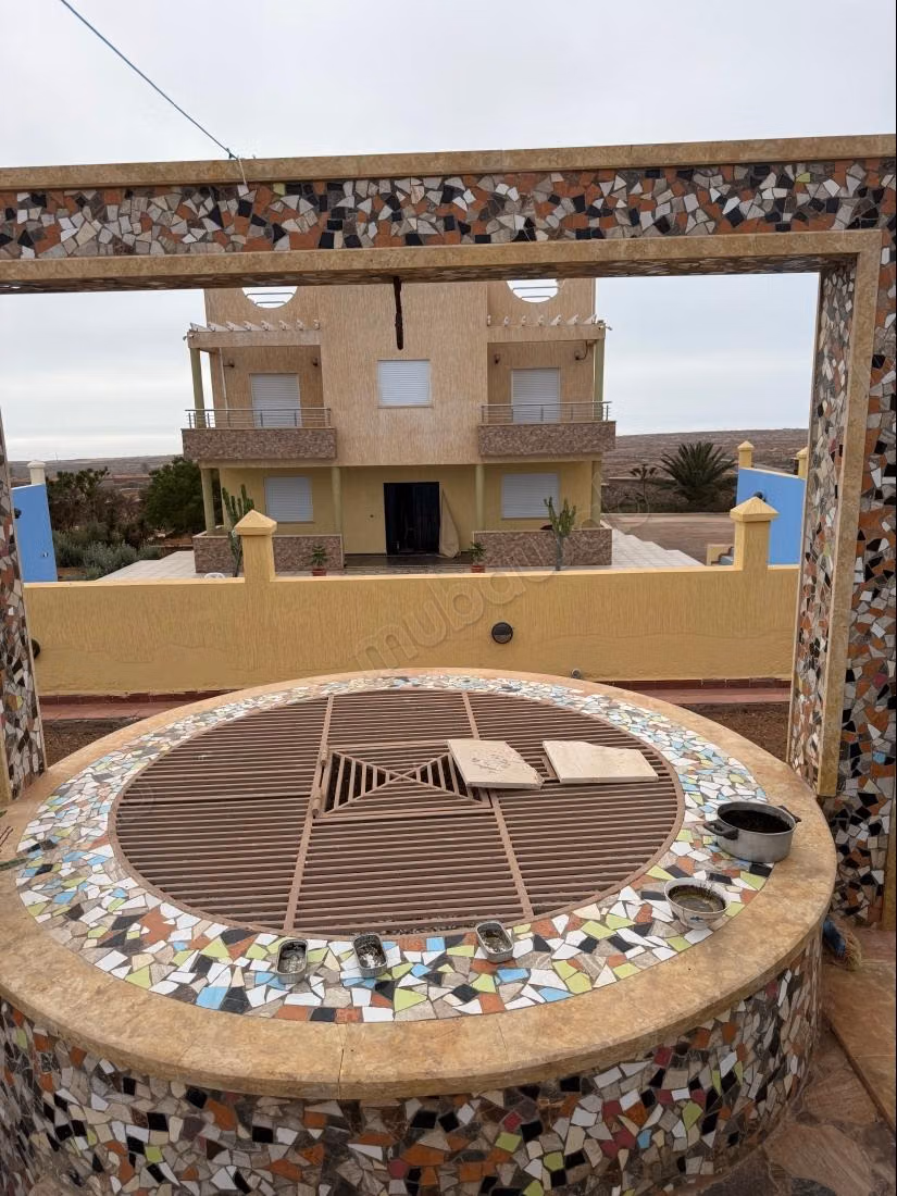 Villa con piscina con vistas al mar en Mirleft