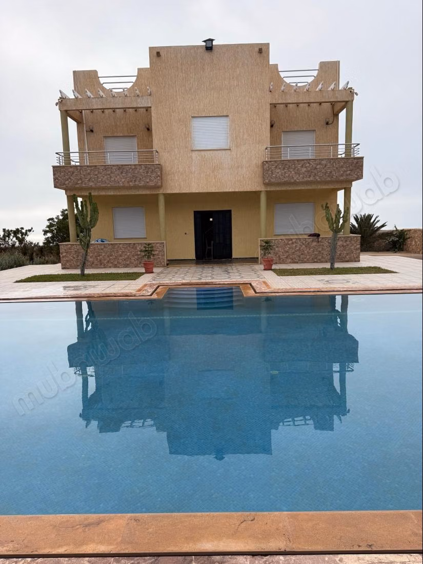 Villa con piscina con vistas al mar en Mirleft