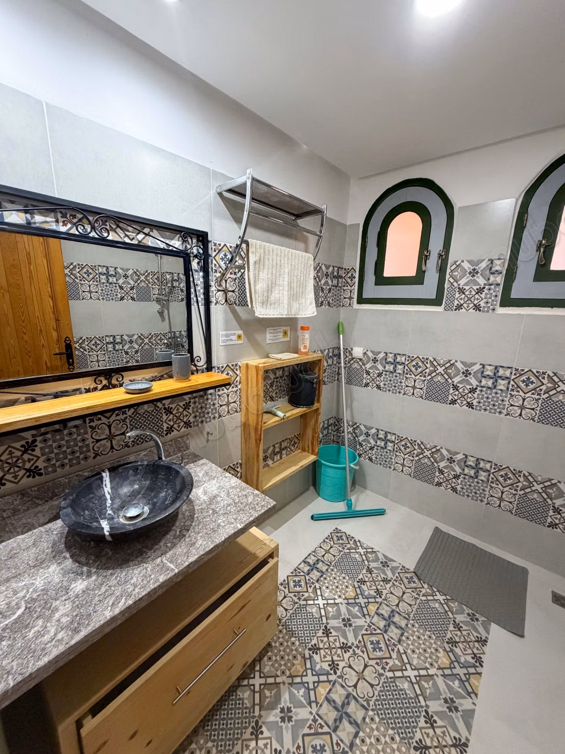 Kasbah te koop in Timsal – 4.256 m² met zwembad