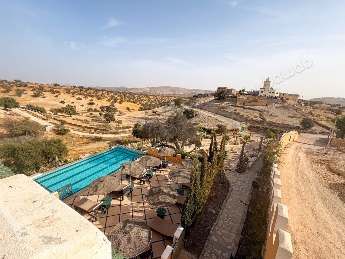 Kasbah te koop in Timsal – 4.256 m² met zwembad