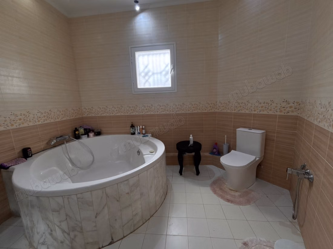 A vendre villa avec piscine a boumhel bel air