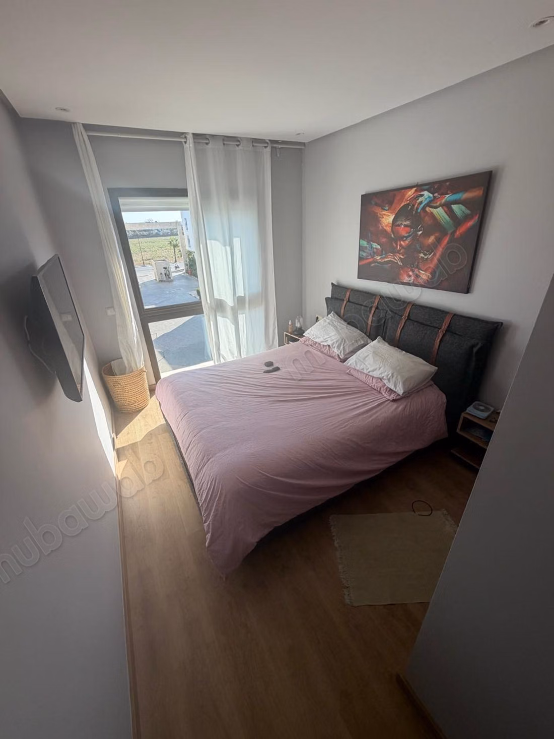 Appartement à louer à Dar Bouazza. 
Surface de 88 m². 
Meublé