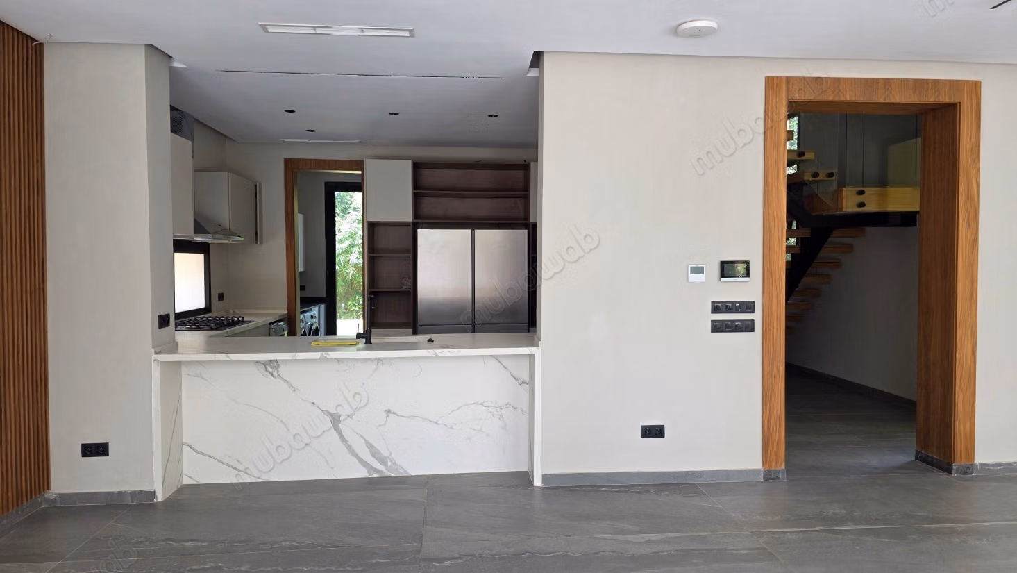 Apartment for sale on Route de l'Ourika. Area 260 m². Well-equipped kitchen