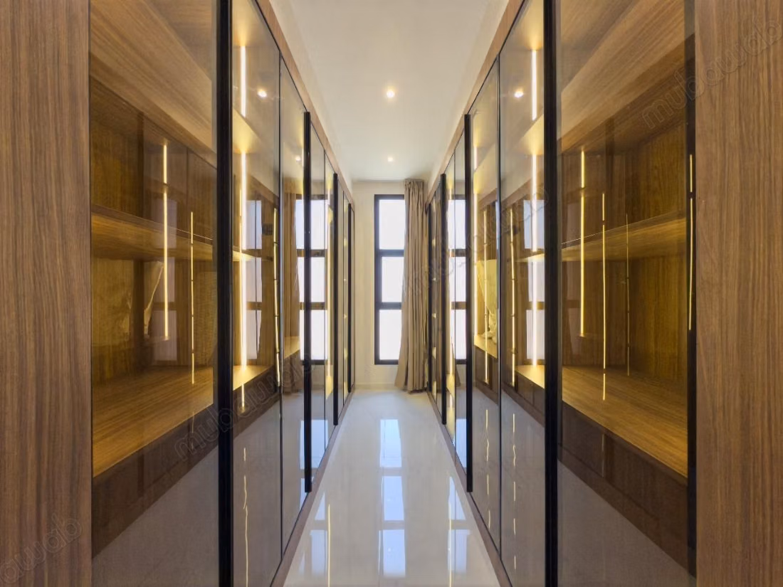 Magnifique villa à vendre à Route Amizmiz. 7 grandes pièces. Bien meublé