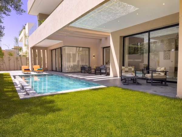Magnificent villa for sale on Route Amizmiz. 7 large rooms. Well furnished
