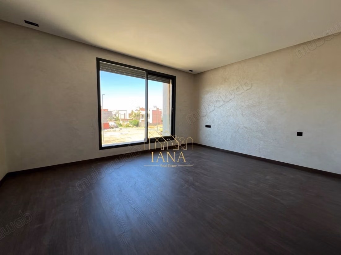 Villa 600m² with Pool in Targa Marrakech
