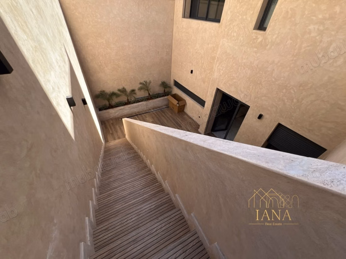 Villa 600m² with Pool in Targa Marrakech