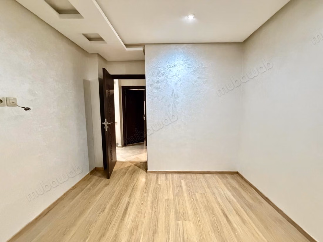 Location jolie appartement vide à Rez de chaussée. 65 mètre