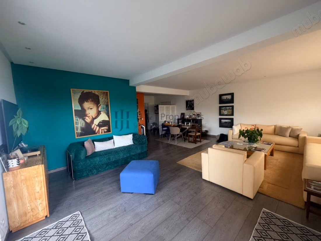 T3 vide 167 m² – 2 chambres  ch. Perso