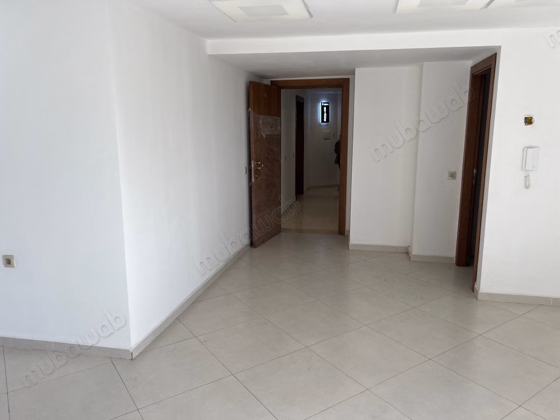 Kantoren te huur in het centrum. Totale oppervlakte 80 m². Conciërgeservice