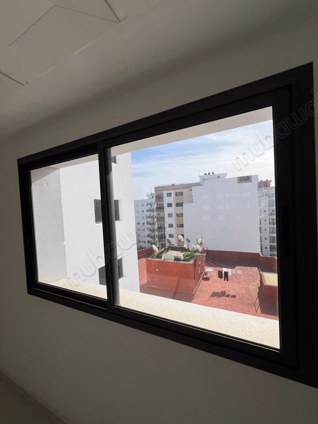 Kantoren te huur in het centrum. Totale oppervlakte 80 m². Conciërgeservice