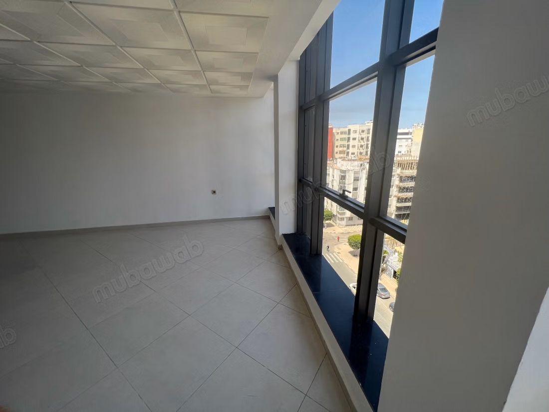Kantoren te huur in het centrum. Totale oppervlakte 80 m². Conciërgeservice
