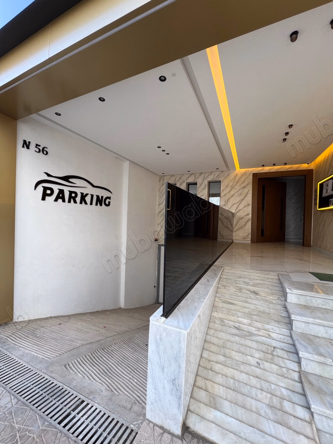 Kantoren te huur in het centrum. Totale oppervlakte 80 m². Conciërgeservice