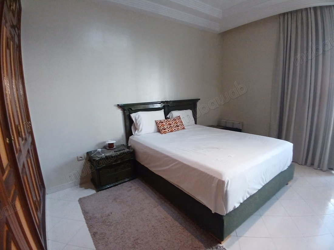 Prachtig appartement te huur in Riyad. Oppervlakte 320 m². Airconditioning en open haard