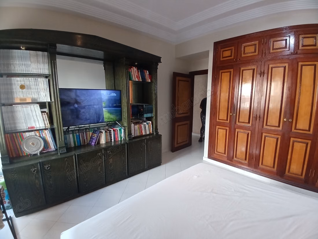 Prachtig appartement te huur in Riyad. Oppervlakte 320 m². Airconditioning en open haard