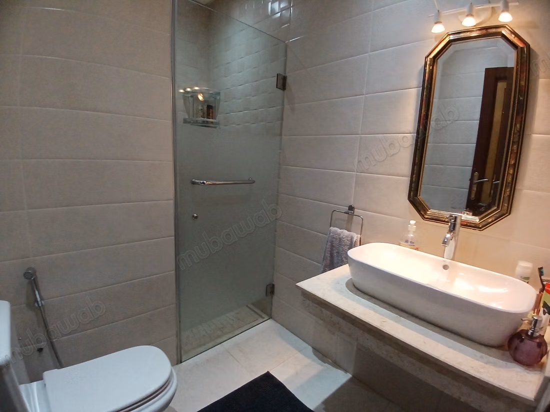 Prachtig appartement te huur in Riyad. Oppervlakte 320 m². Airconditioning en open haard
