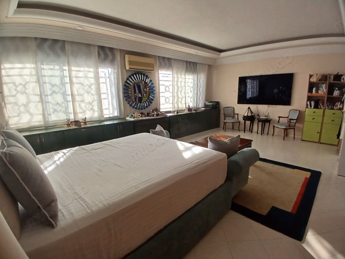 Prachtig appartement te huur in Riyad. Oppervlakte 320 m². Airconditioning en open haard