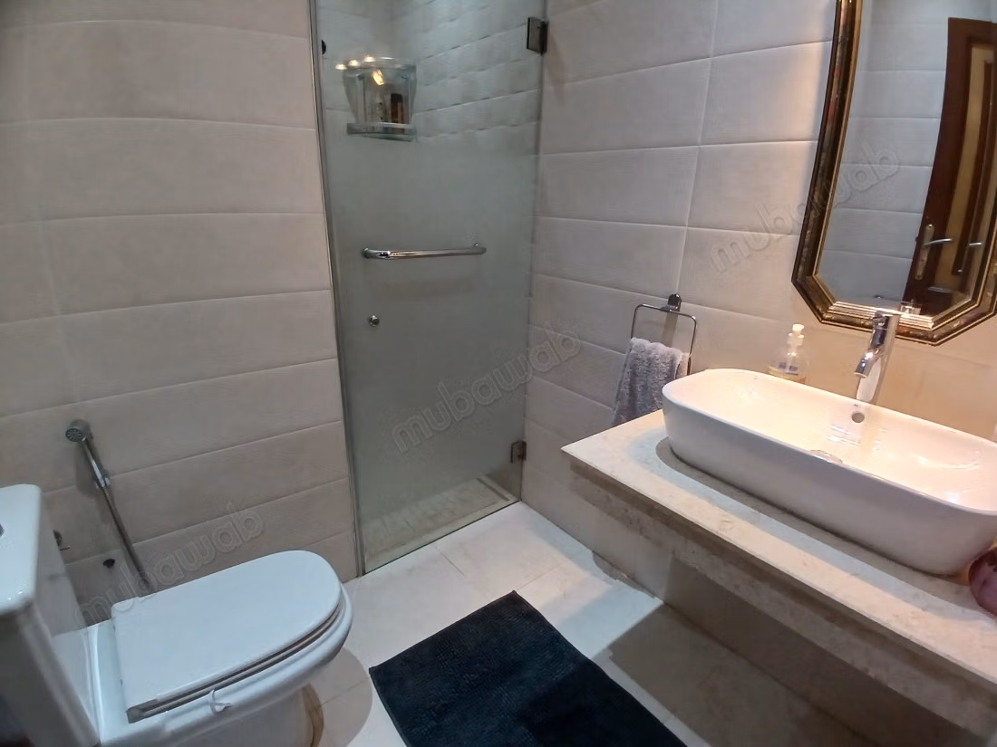 Prachtig appartement te huur in Riyad. Oppervlakte 320 m². Airconditioning en open haard