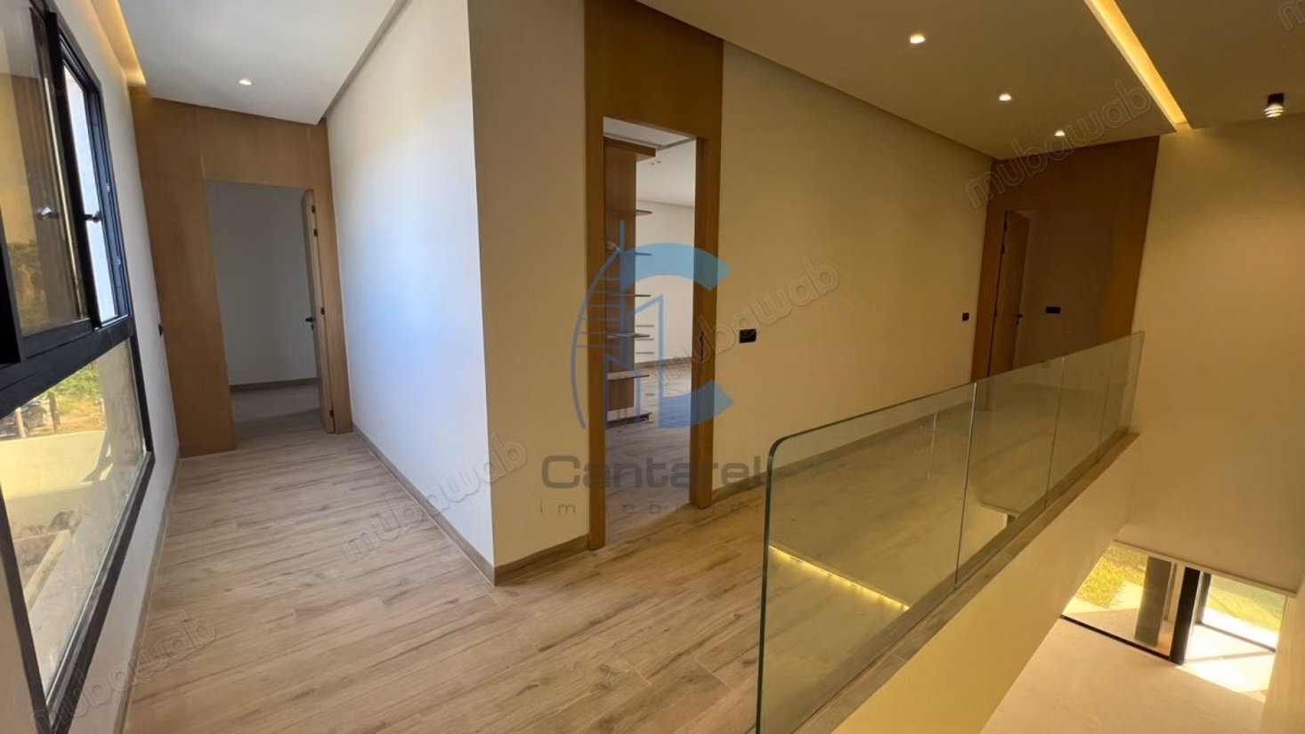 New villa 5 bedrooms 1 staff room for sale on the Ourika Road
