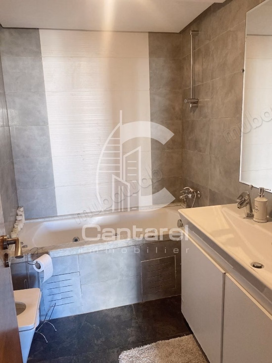 Locaton app meublé Ain Diab 
Casablanca