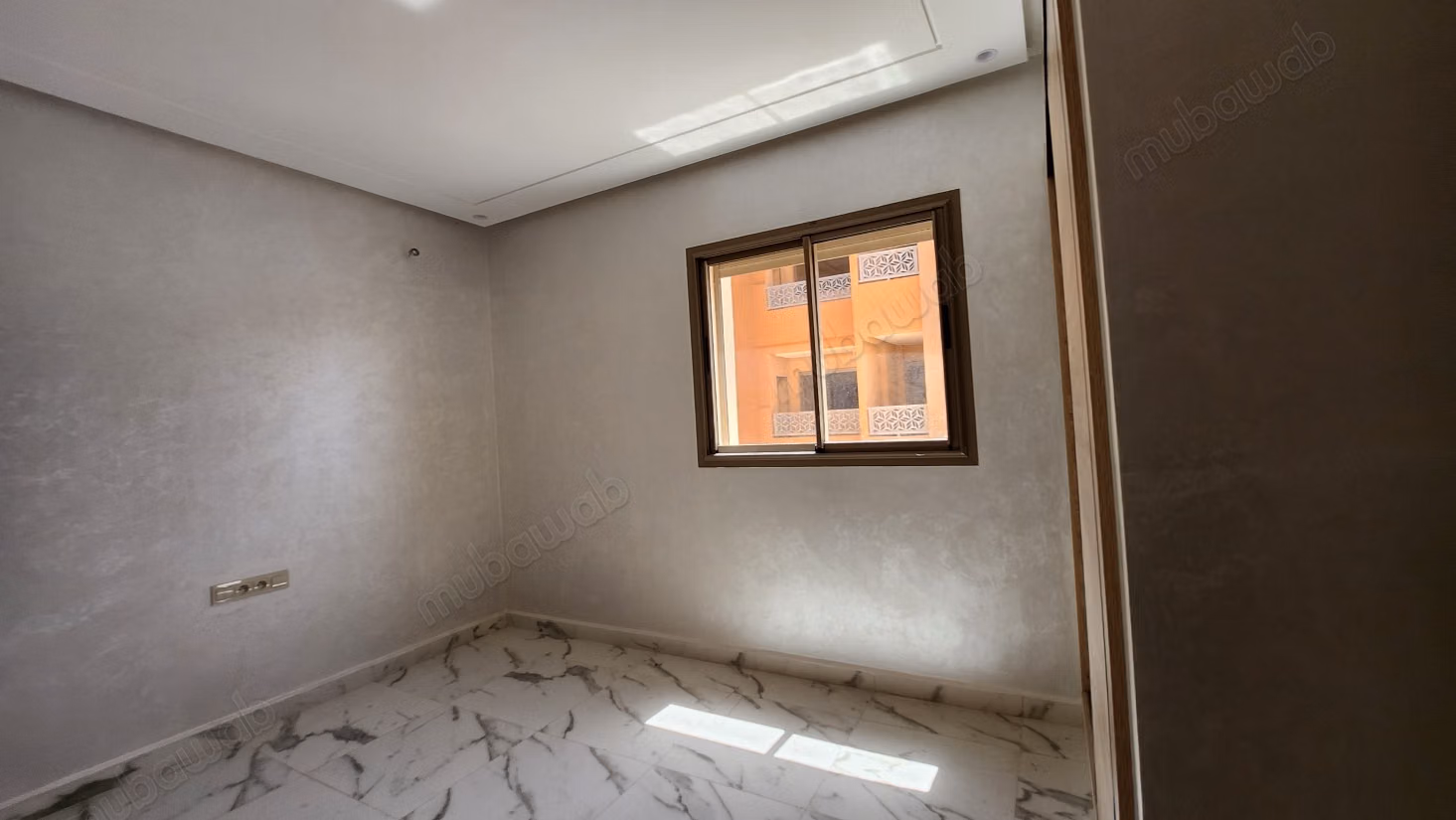Appartamento con 3 camere da letto in affitto in un nuovo edificio