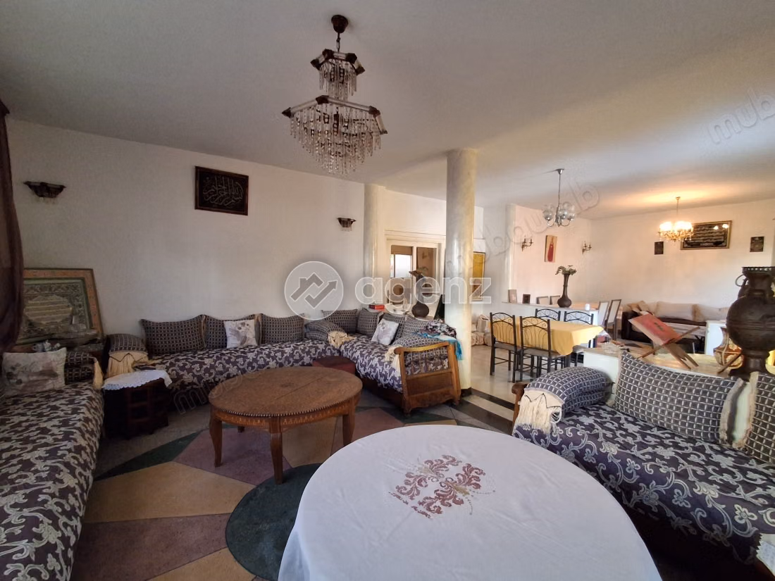 Villa à vendre 300 m², 5 chambres 
Btana Salé