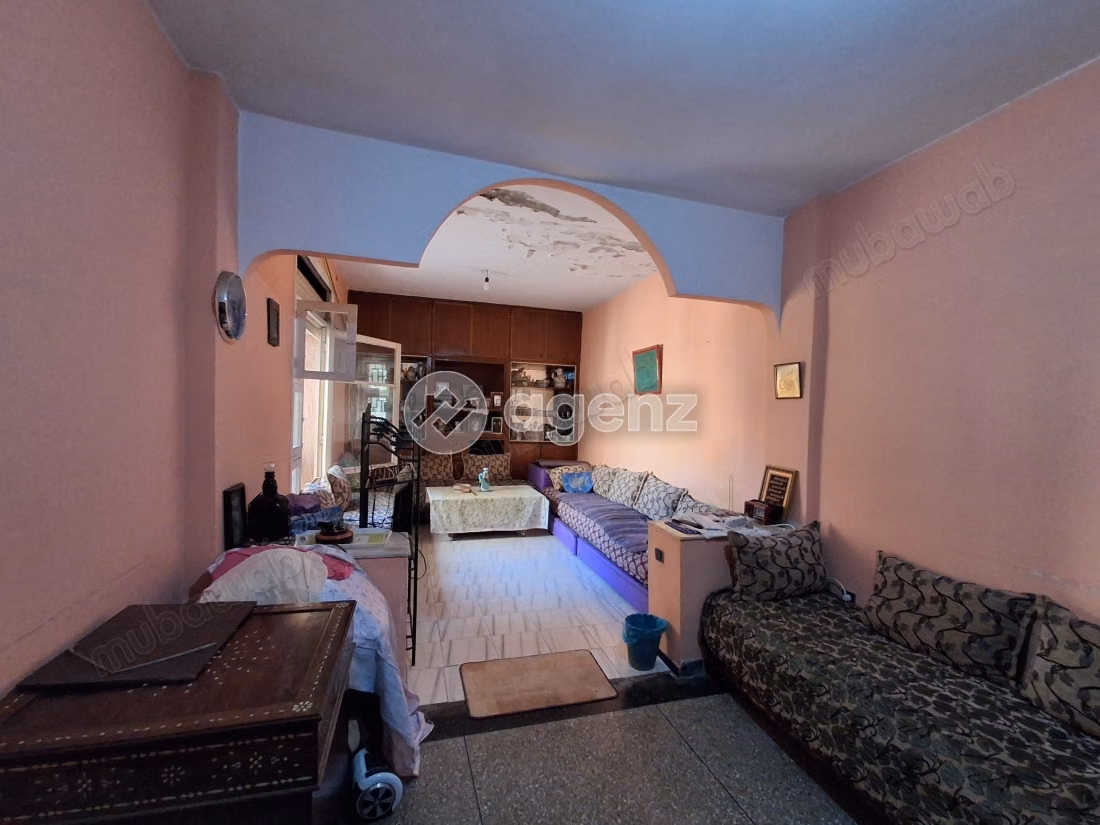 Villa à vendre 300 m², 5 chambres 
Btana Salé
