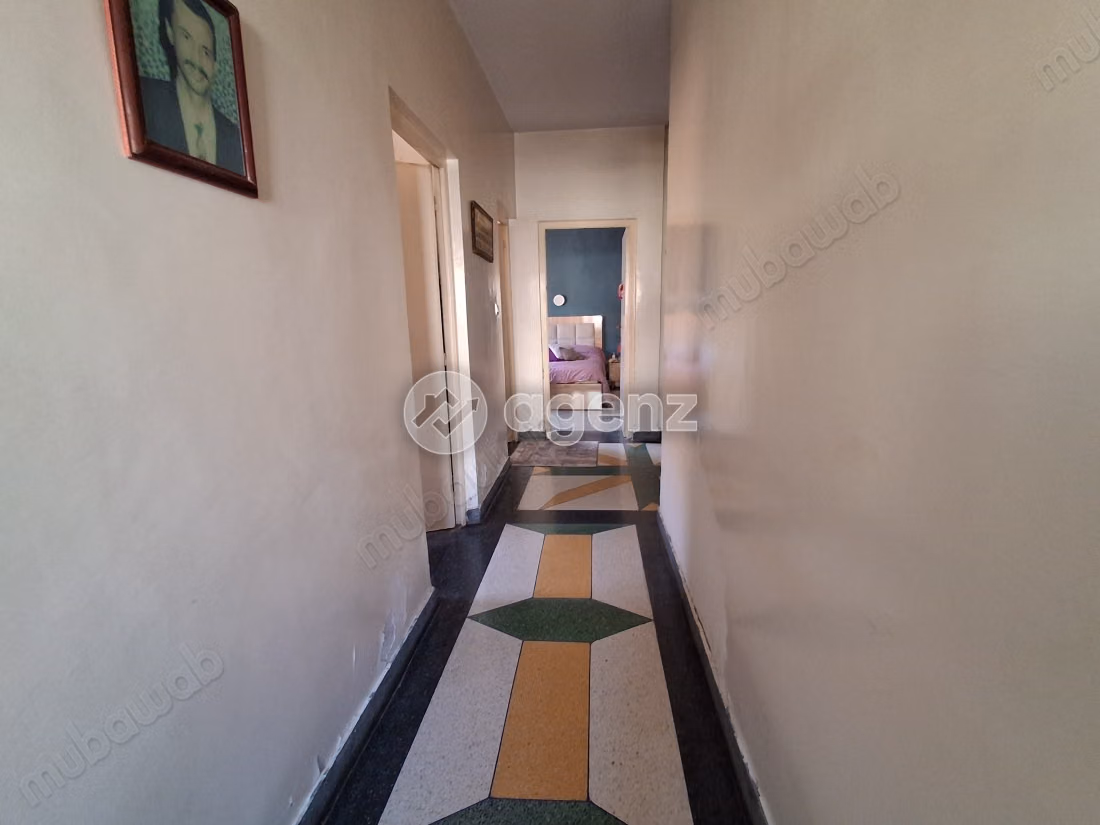 Villa à vendre 300 m², 5 chambres 
Btana Salé