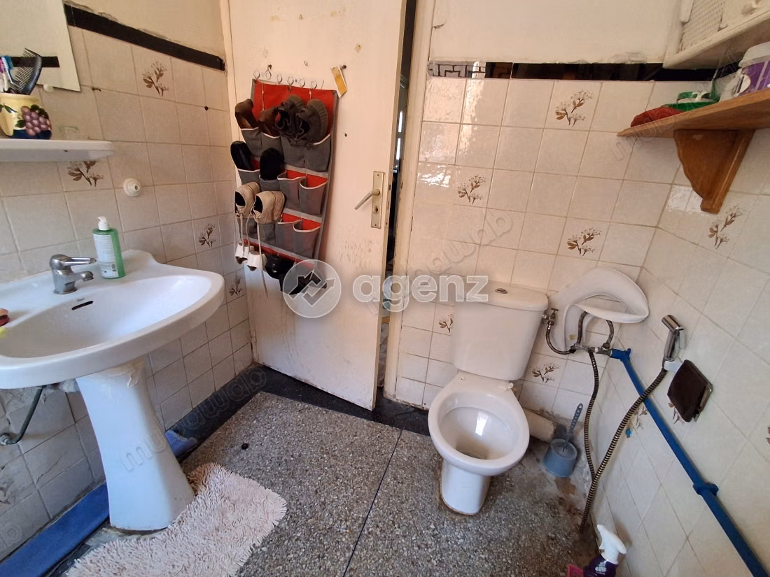 Villa à vendre 300 m², 5 chambres 
Btana Salé
