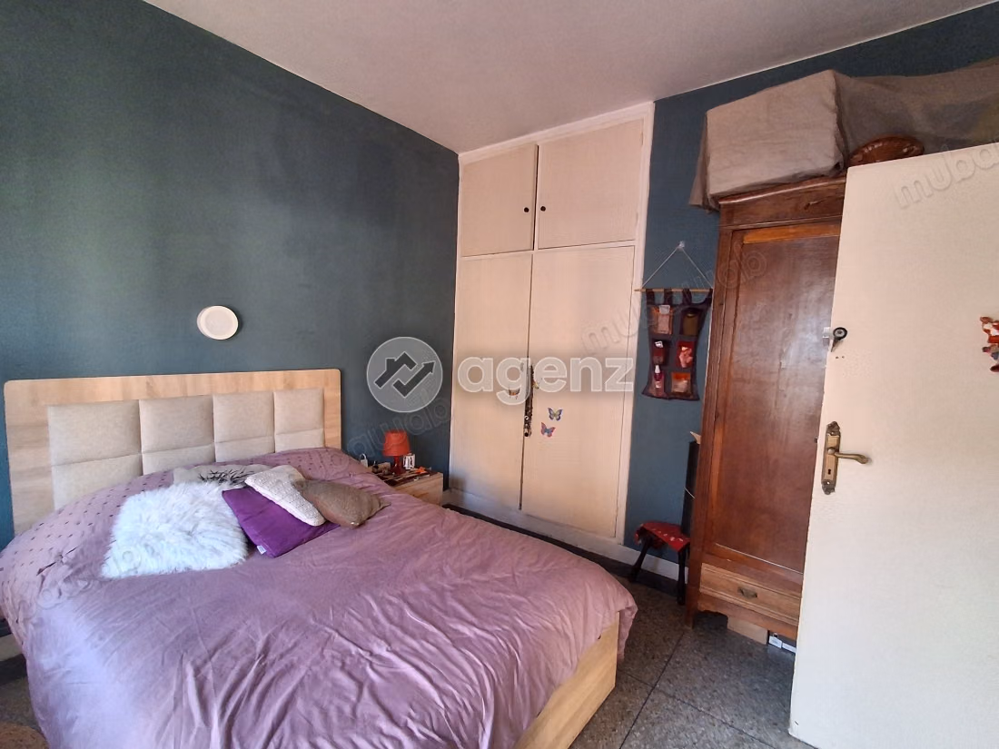 Villa à vendre 300 m², 5 chambres 
Btana Salé