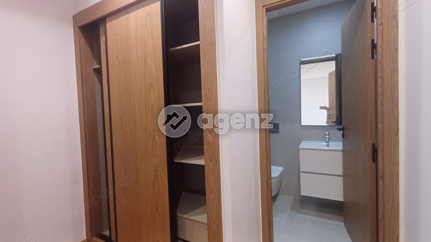 Appartamento in affitto 128 m², 3 camere Sidi Abed Skhirate Témara