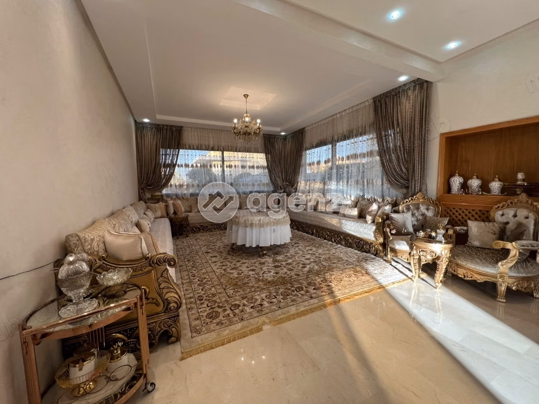 Villa for sale 374 m², 6 bedrooms Route de Rabat Benslimane