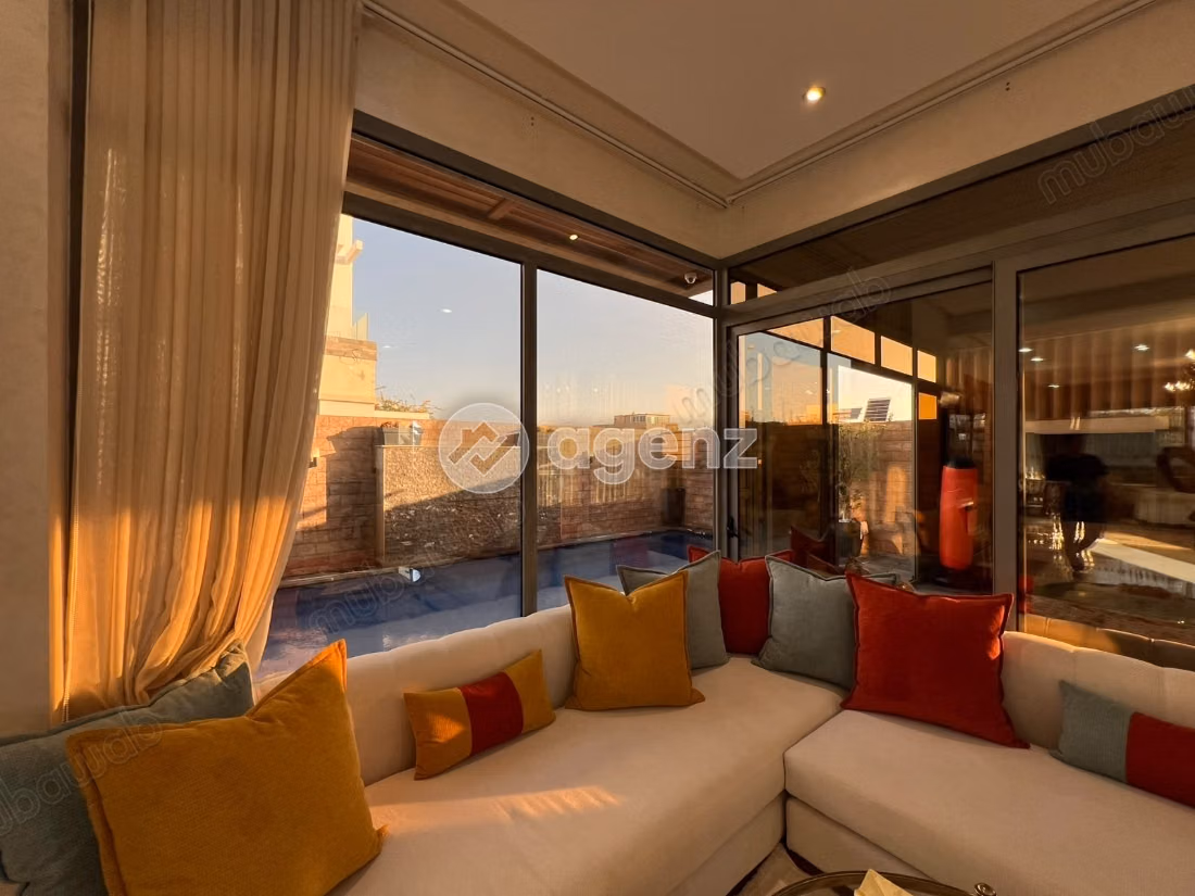 Villa for sale 374 m², 6 bedrooms Route de Rabat Benslimane