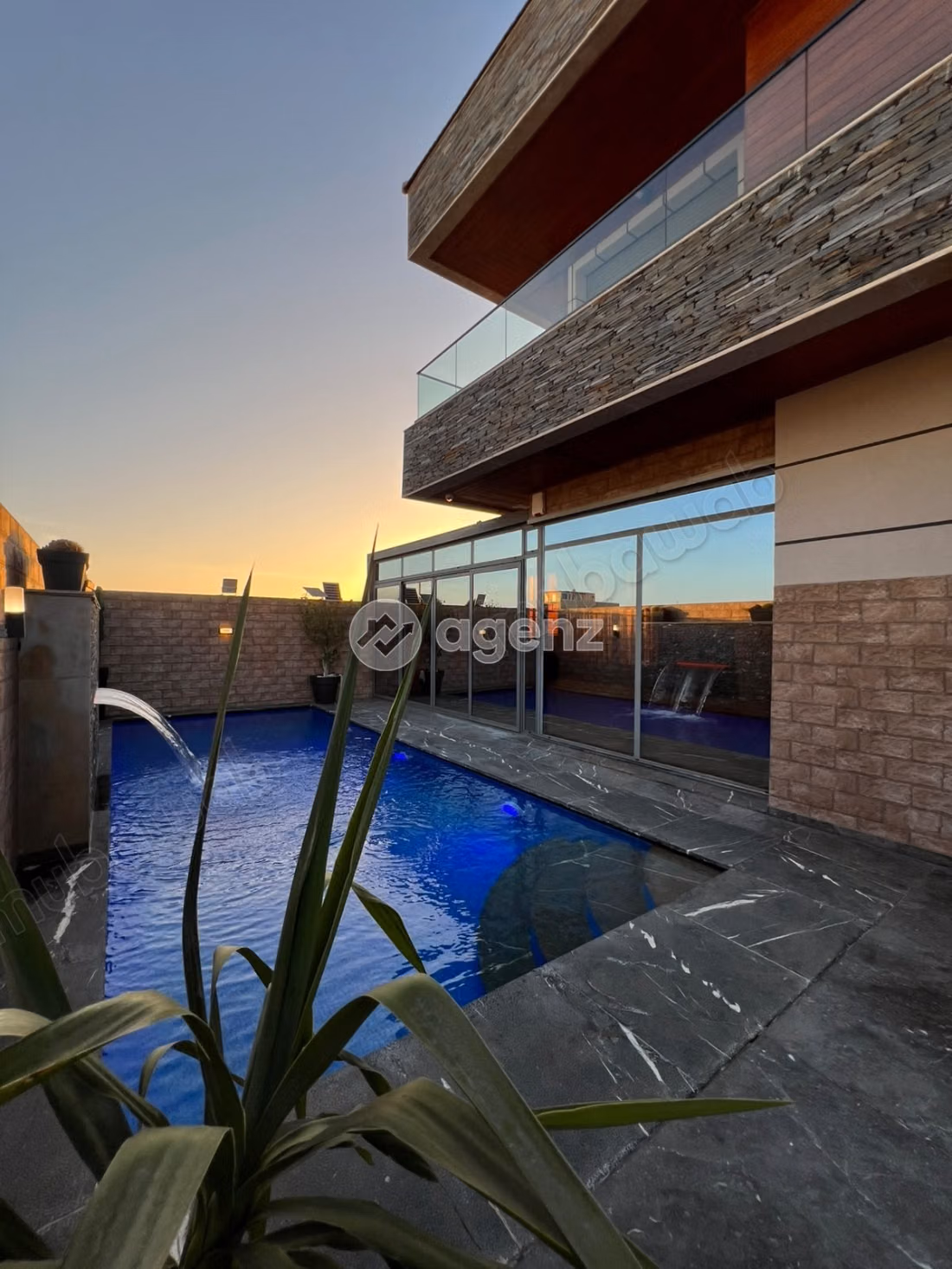 Villa for sale 374 m², 6 bedrooms Route de Rabat Benslimane