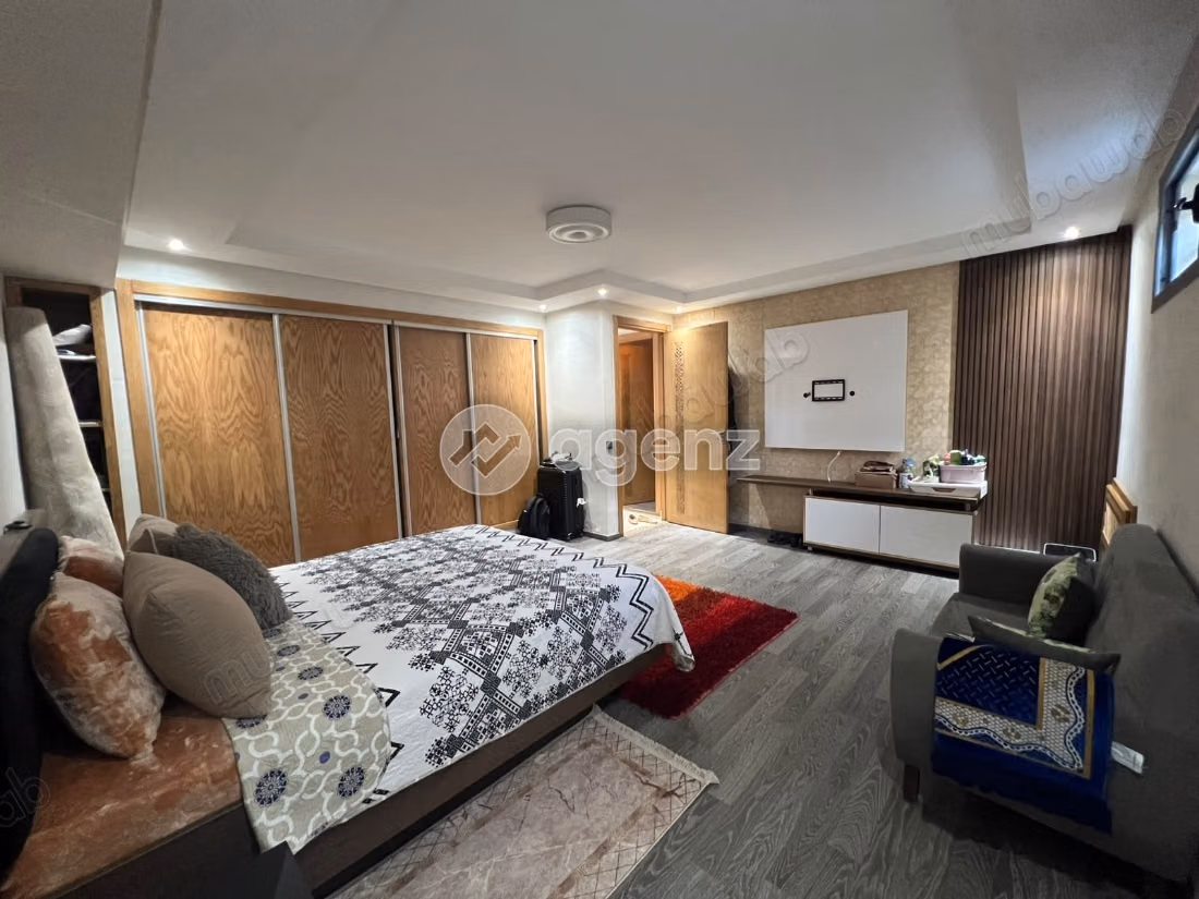 Villa for sale 374 m², 6 bedrooms Route de Rabat Benslimane