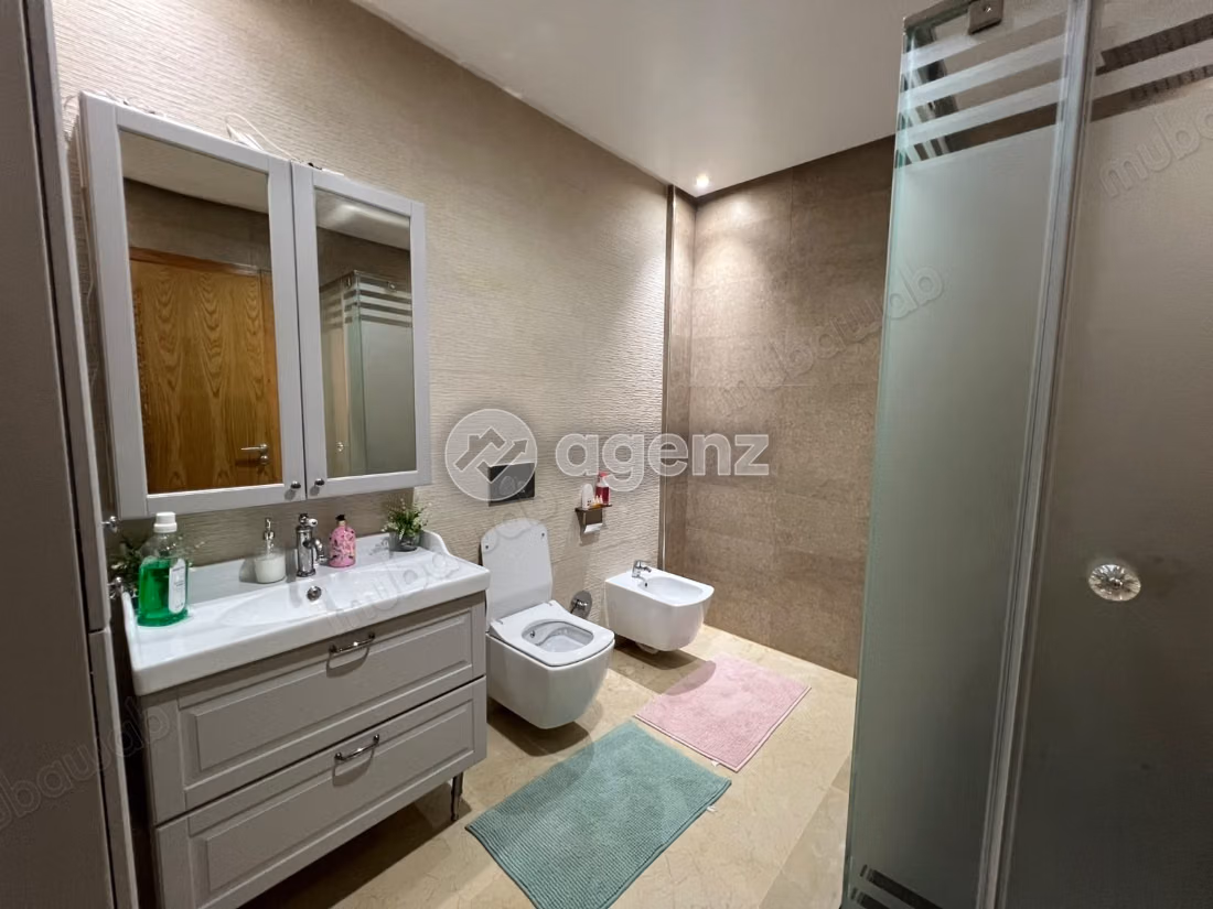 Villa for sale 374 m², 6 bedrooms Route de Rabat Benslimane