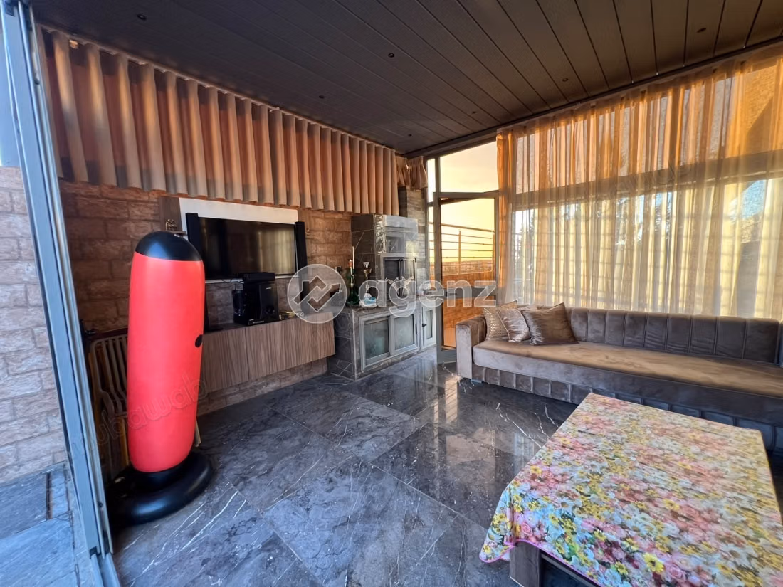 Villa for sale 374 m², 6 bedrooms Route de Rabat Benslimane
