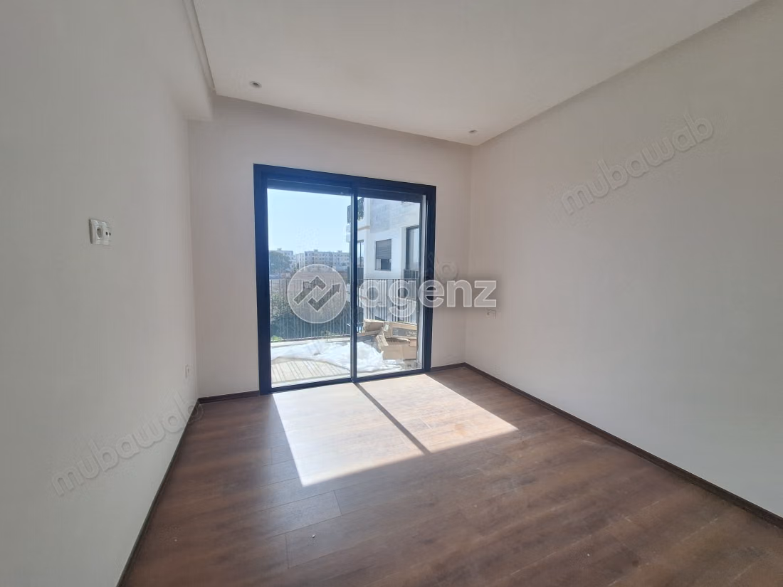 Appartement à vendre 116 m², 3 chambres Dar Bouazza 
Dar Bouazza