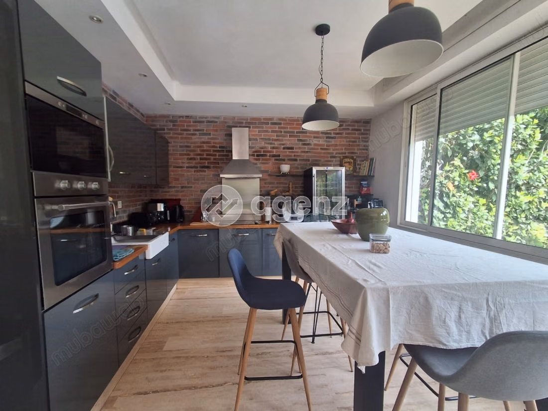 Villa for sale 250 m², 4 bedrooms Dar Bouazza Dar Bouazza