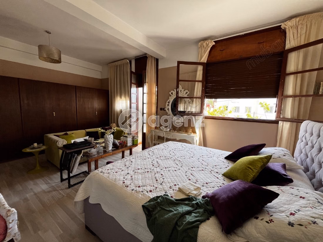Villa à vendre 300 m², 5 chambres Polo Casablanca