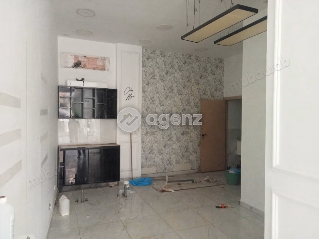 Commerce à louer 200 m² Racine Casablanca