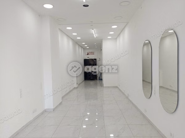 Commerce à louer 200 m² Racine Casablanca