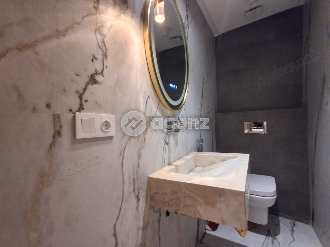 Studio for sale 100 m² La Gironde Casablanca